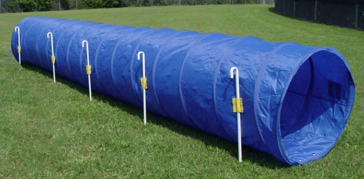 14' Tunnel with Stakes and a Carry bag