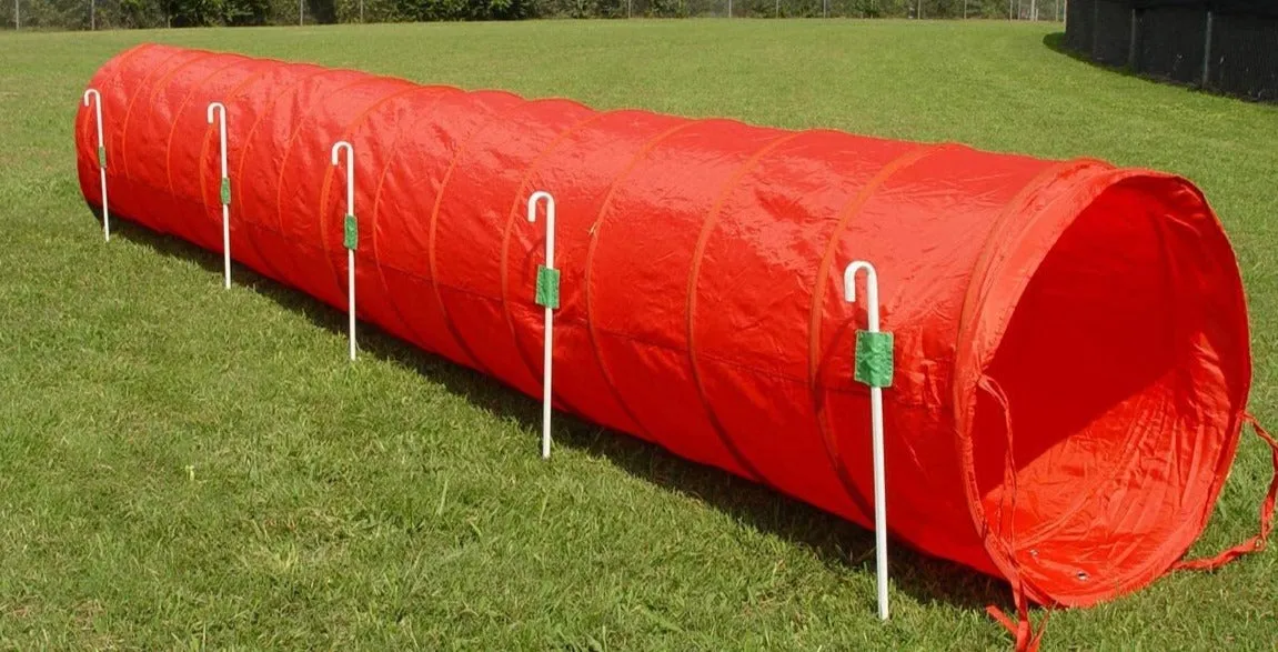 14' Tunnel with Stakes and a Carry bag