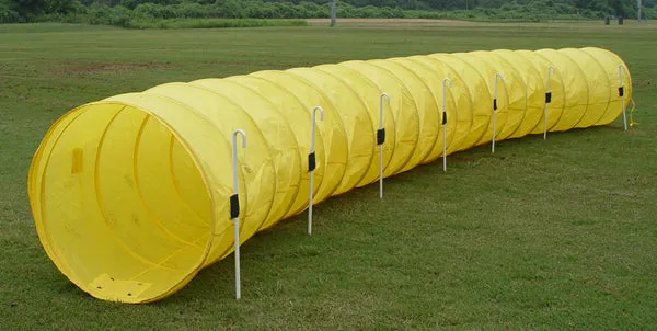 18' Tunnel with Stakes and a Carry Bag