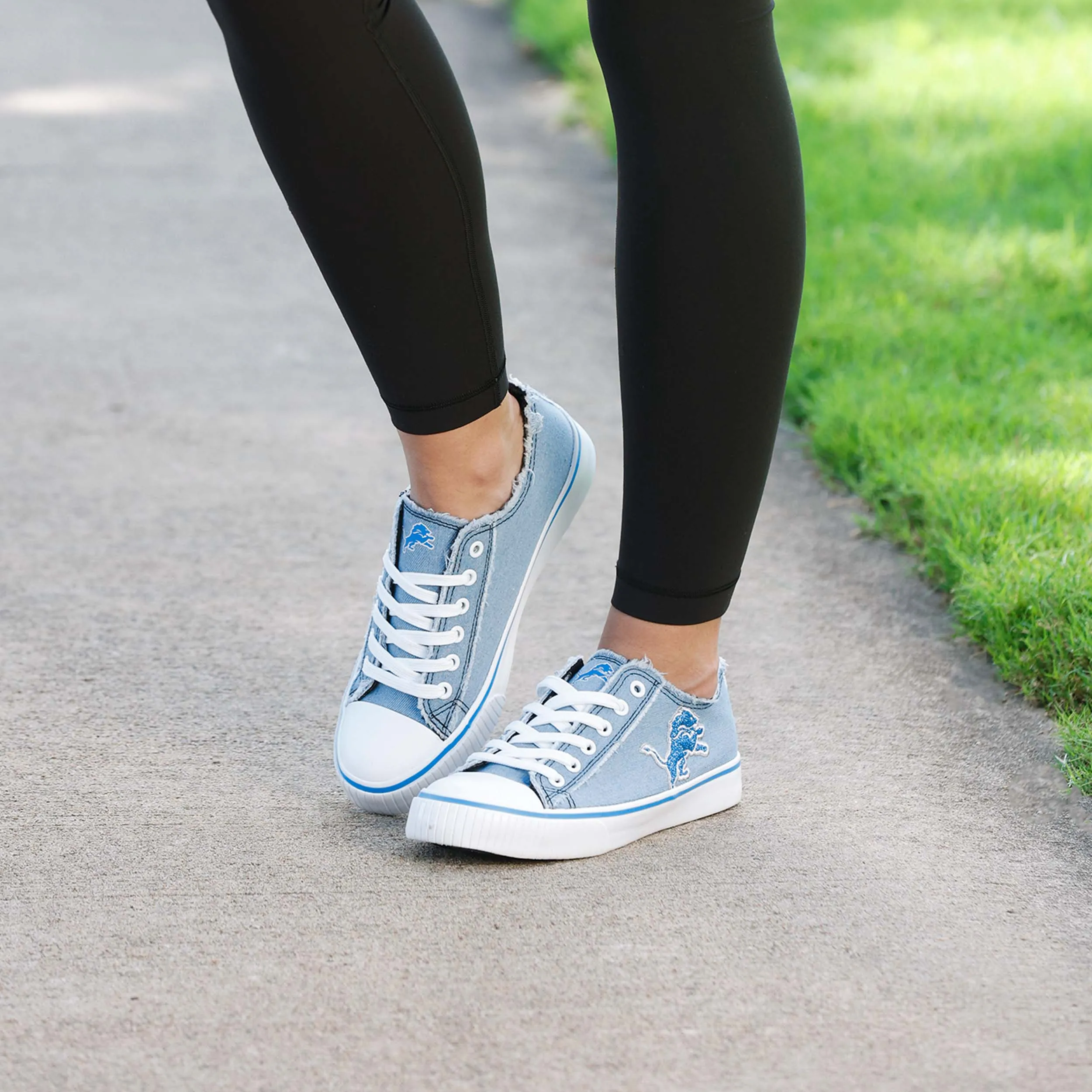 Detroit Lions NFL Womens Denim Low Top Canvas Shoes