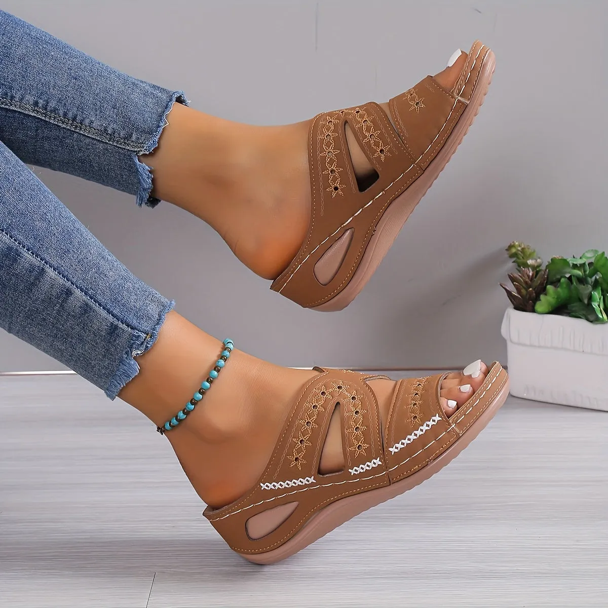 Ferni - Orthopaedic & Slip Resistant Sandals