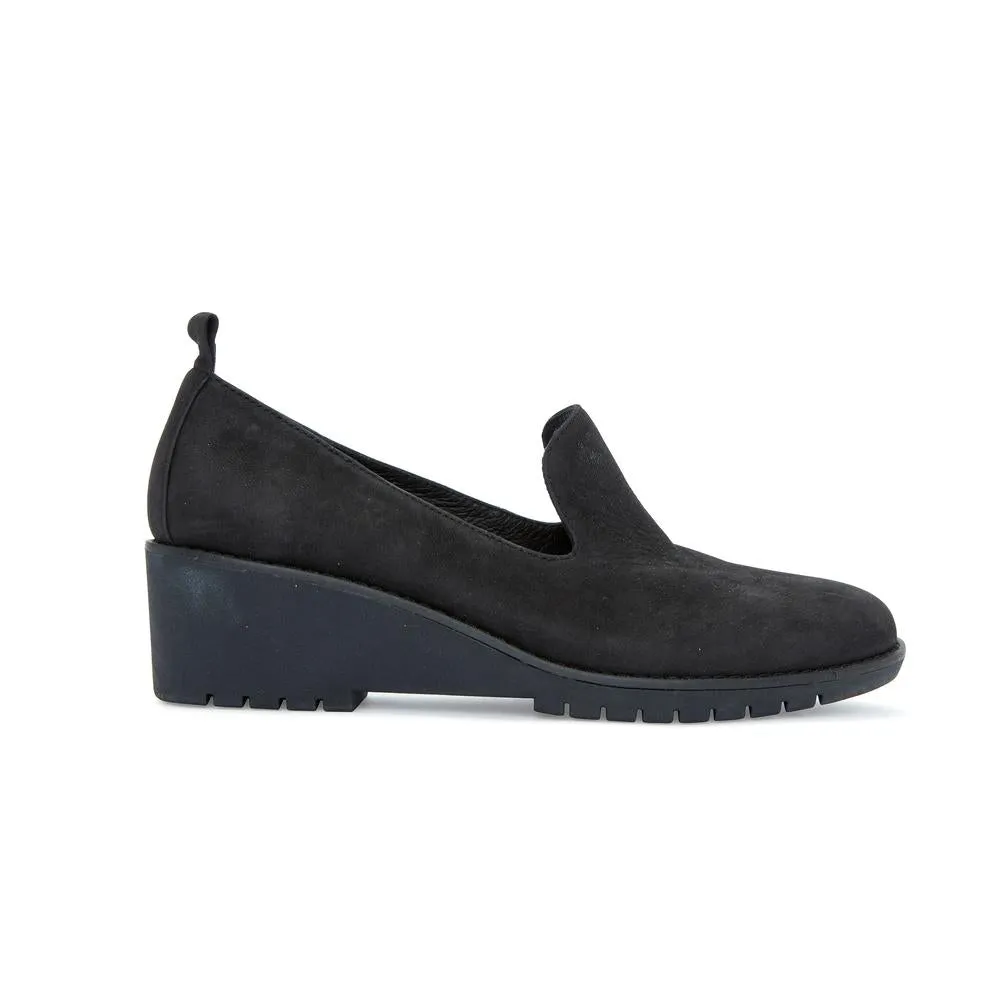 Nexi Black Nubuck Me Too Loafer Wedge Pumps